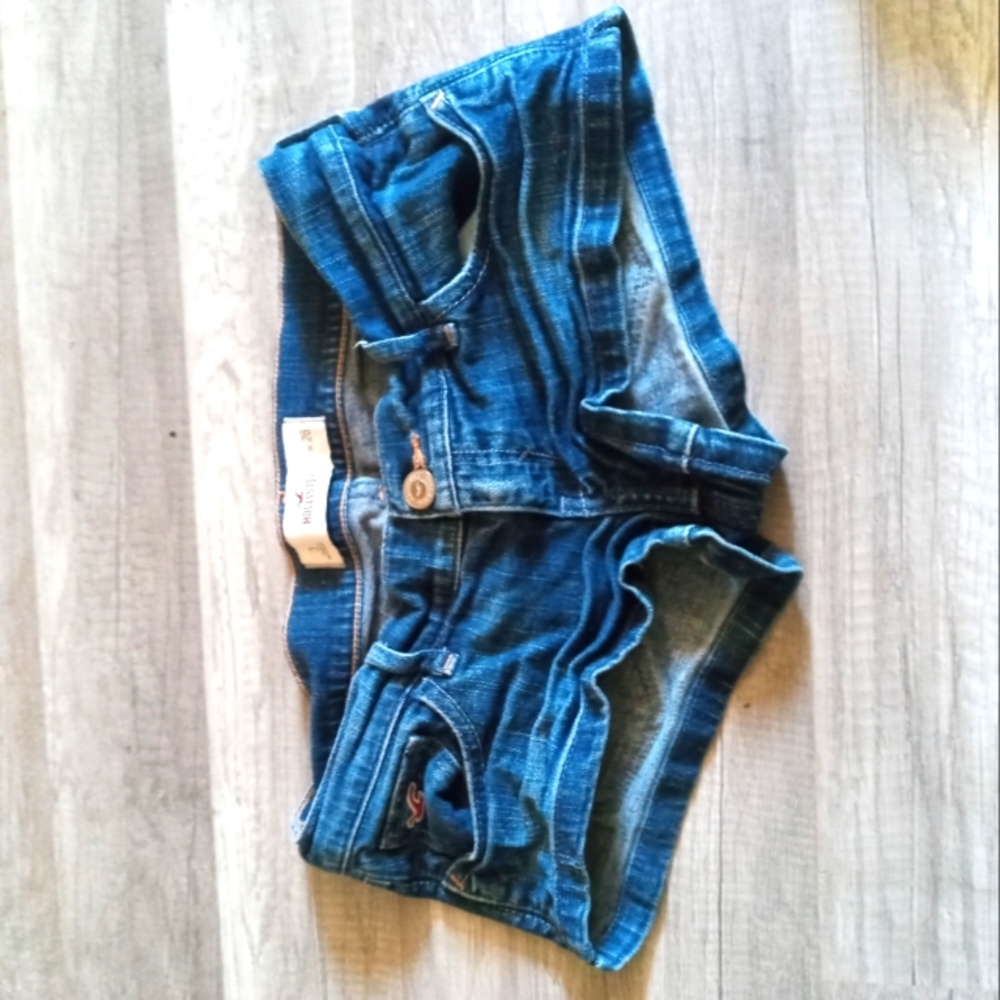 Hollister shorts size 3